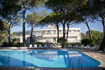 Hotel Zenitude Hôtel-résidences La Tour De Mare Fréjus
